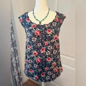 🌹💙Lauren Conrad navy blue floral blouse. Gently used. Size Small. 🌹💙